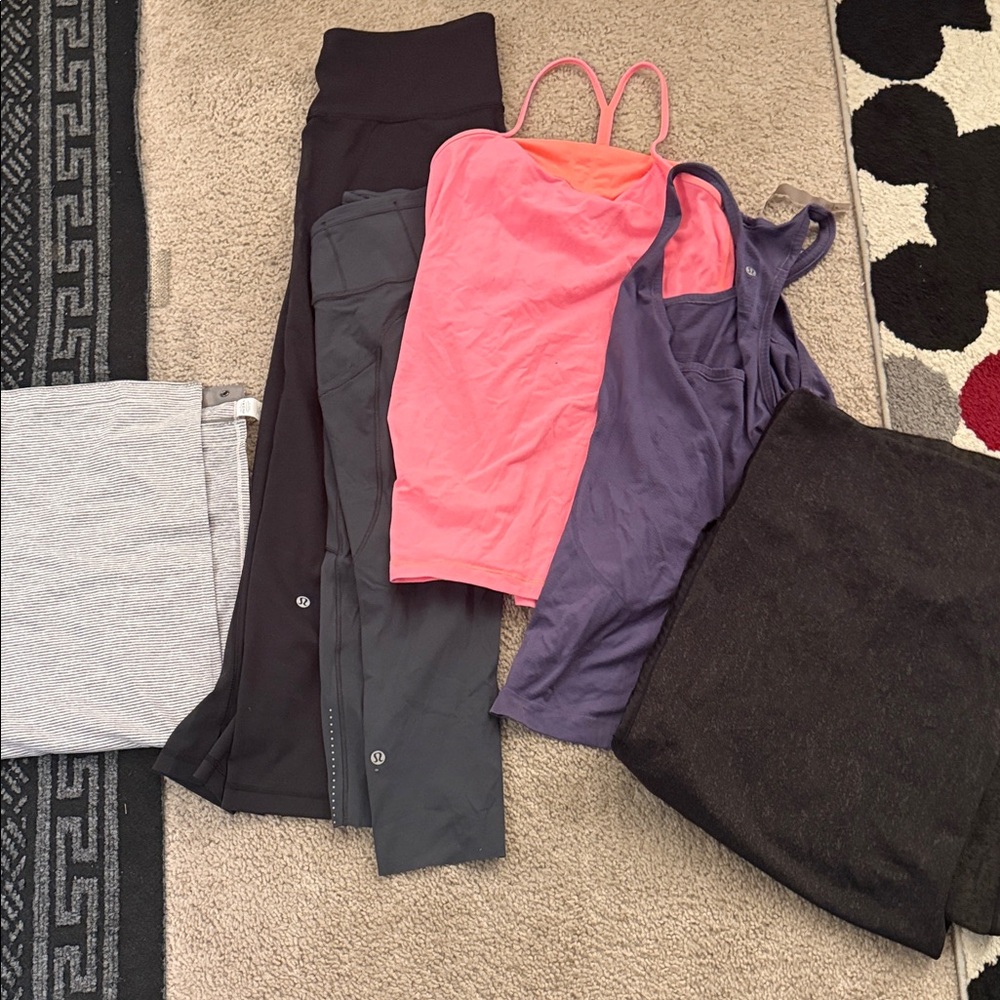 Lululemon Athletica Black and Gray Leggings